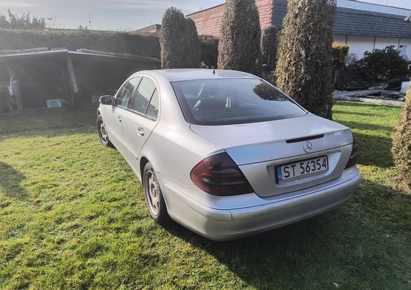 Mercedes-Benz Klasa E cena 7500 przebieg: 580000, rok produkcji 2005 z Tychy małe 11